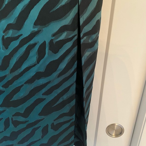 Bec and Bridge Emerald and Black zebra print dress - Picture 6 of 10
